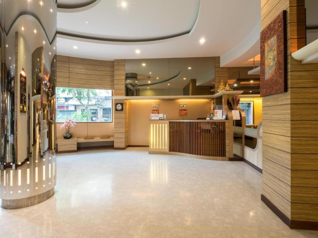 New Suanmali Hotel Bangkok Exteriör bild