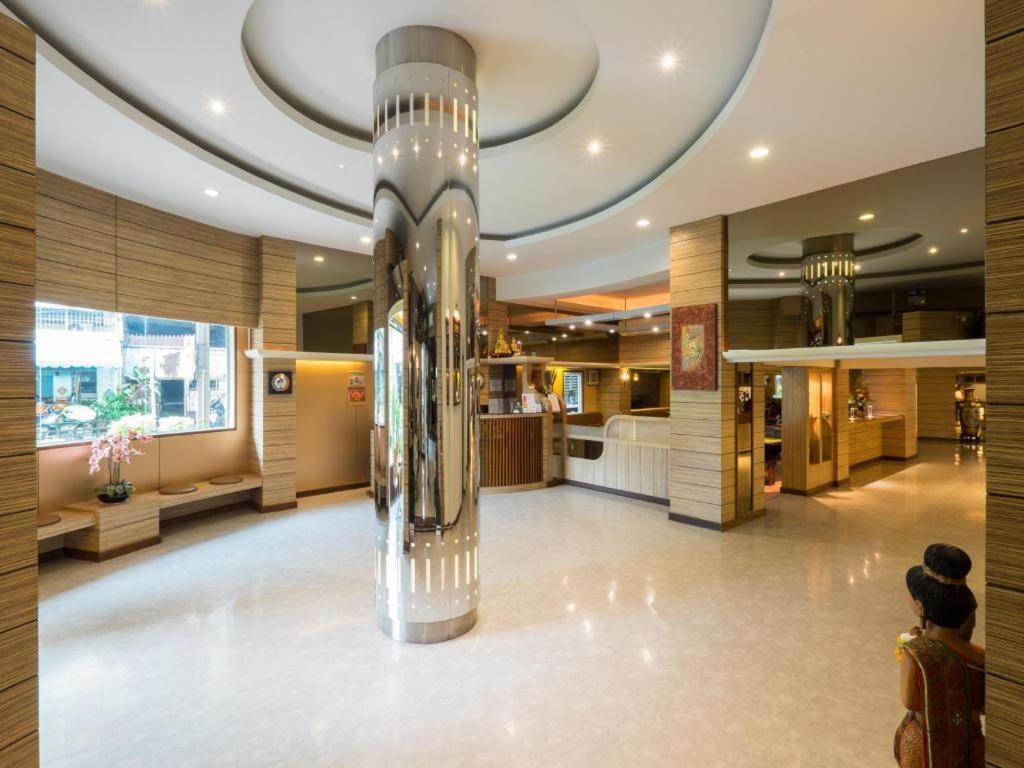 New Suanmali Hotel Bangkok Exteriör bild