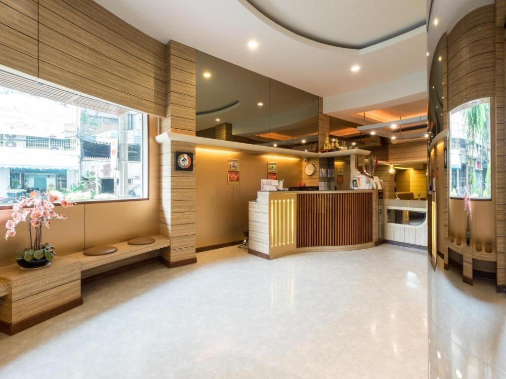 New Suanmali Hotel Bangkok Exteriör bild