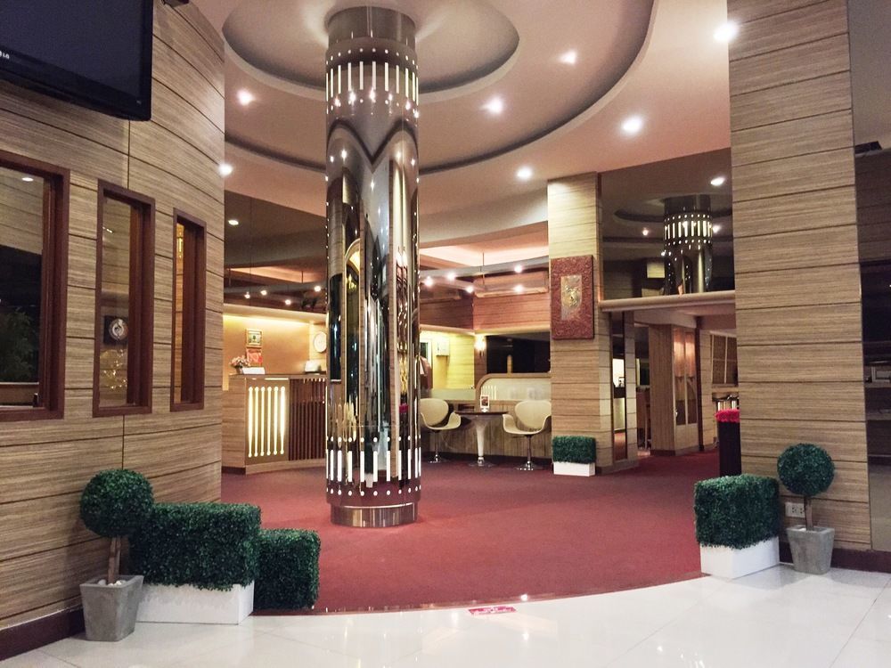 New Suanmali Hotel Bangkok Exteriör bild